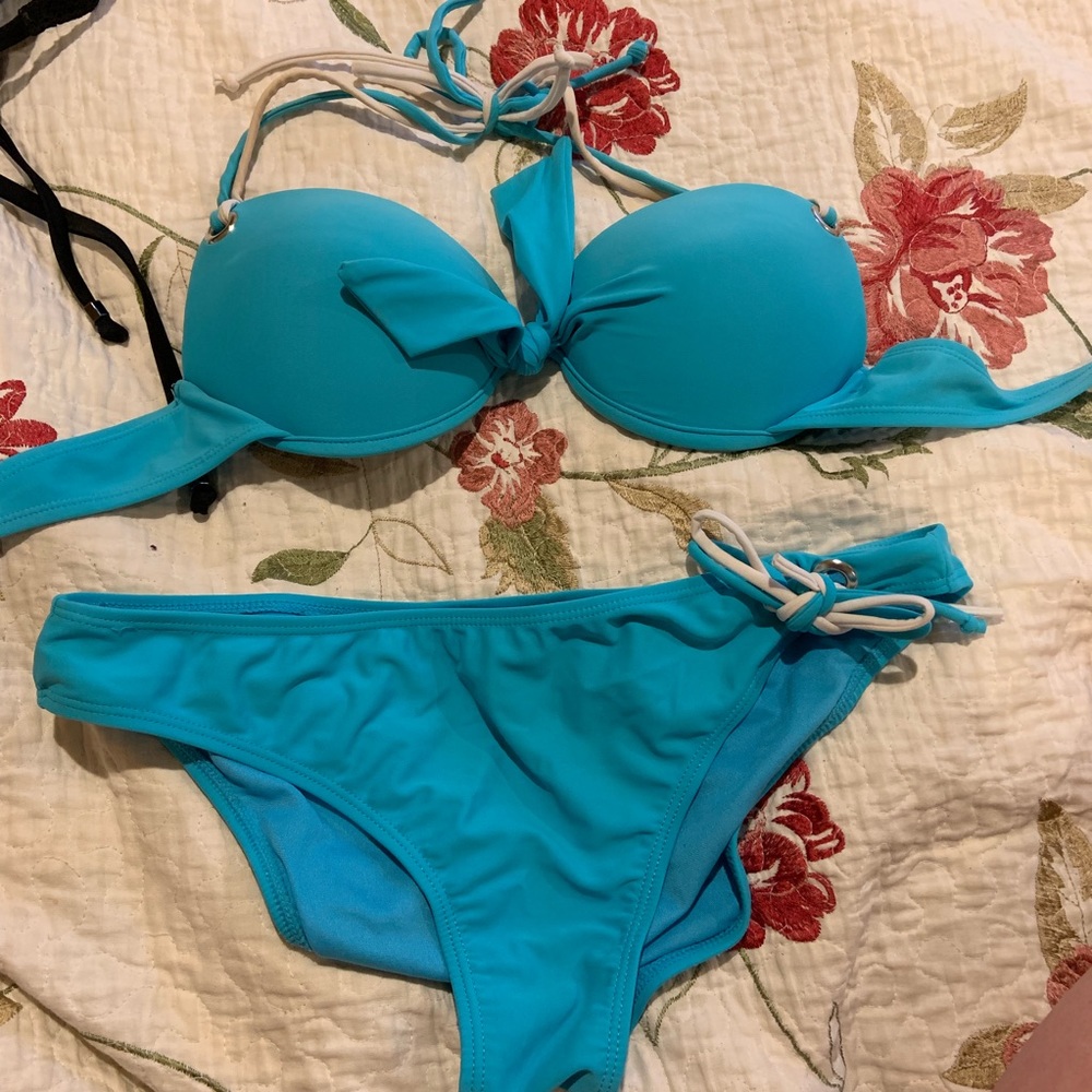 blue bikini